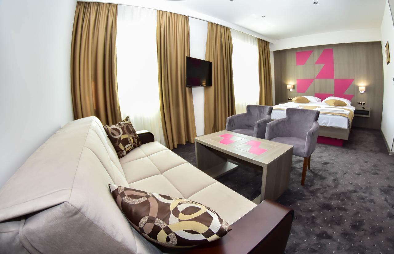 Hotel Kljuc Kültér fotó